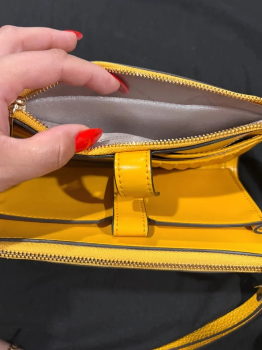 (NWOT) Michael Kors Jet Set Double Zip Wristlet Jasmine Yellow Pebbled Leather
